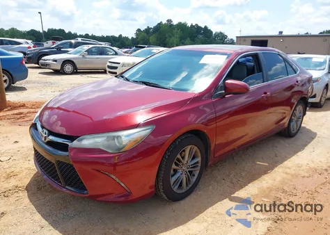 2015 Toyota Camry Se z USA, uszkodzony, nr VIN 4T1BF1FK7FU910912